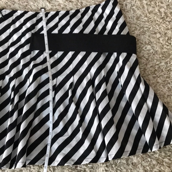 Armani Jean Skirt - Picture 6 of 6